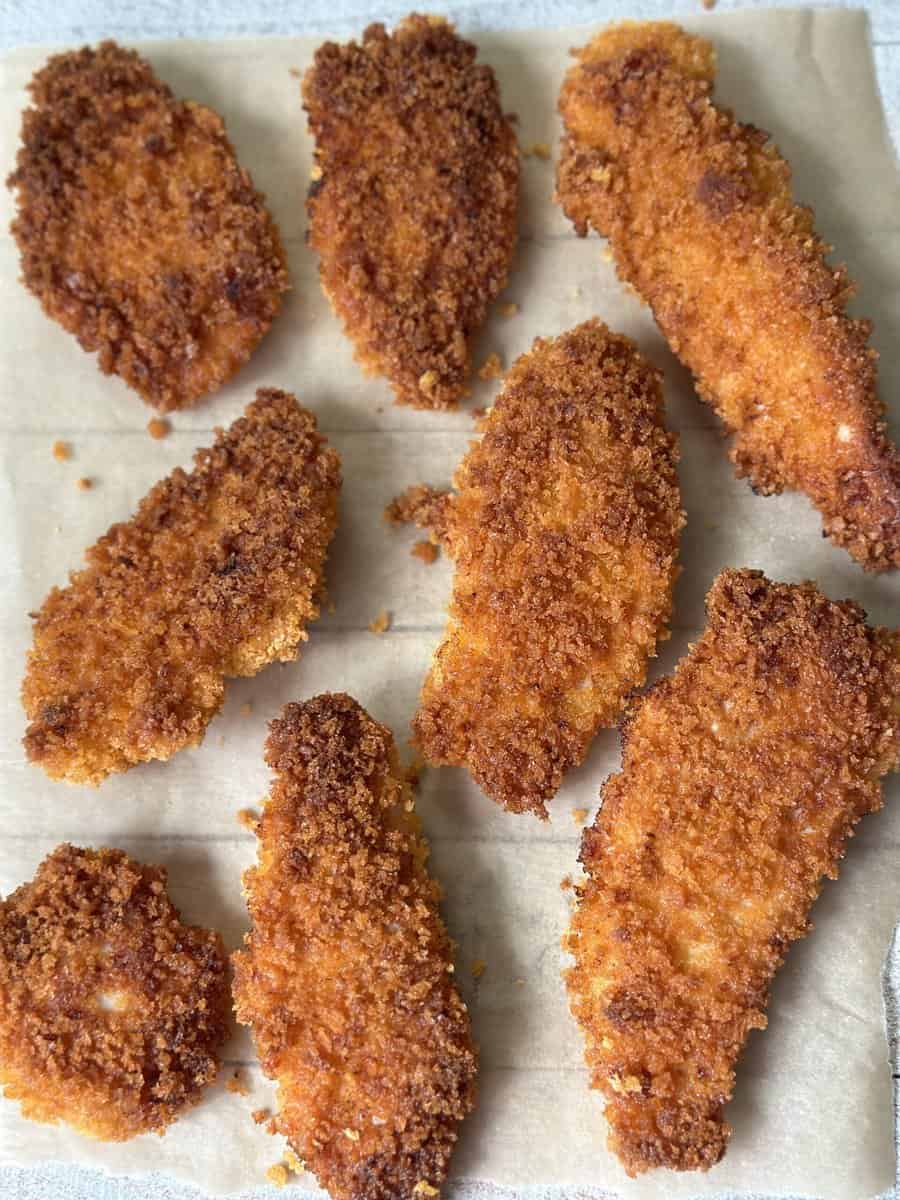 Crispy One-Bowl Oven-Baked Chicken Cutlets