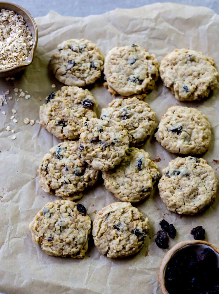 Good Old Fashioned Classic Oatmeal Cookies