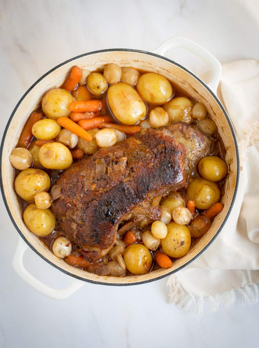 All-In-One Succulent Pot Roast with Potatoes, Onions, and Carrots
